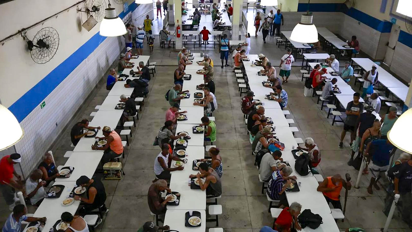 Lei garante atendimento prioritário a pessoas com autismo nos restaurantes populares do Rio